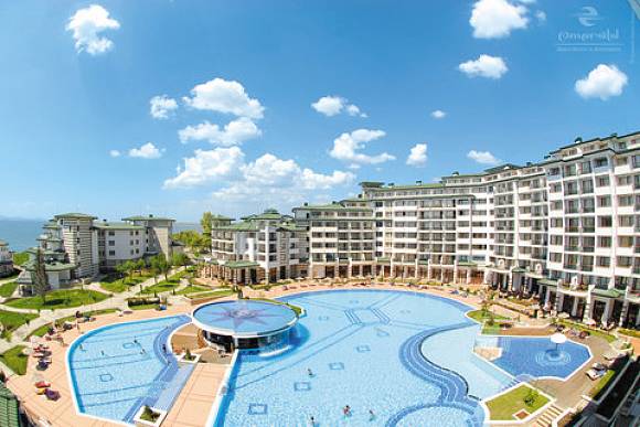Недвижимость в Болгарии, Emerald Resort